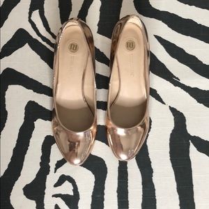 Fits a 10 River island rose gold short heels